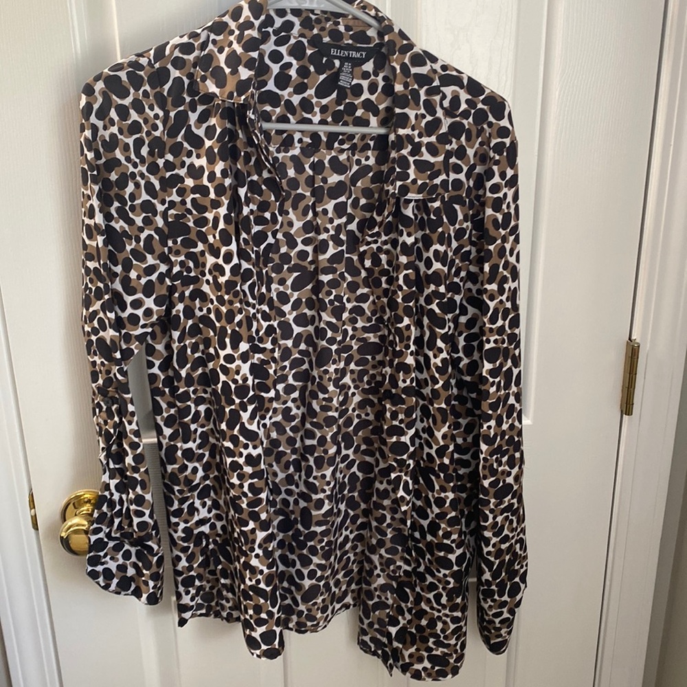 Black/brown/white button down blouse